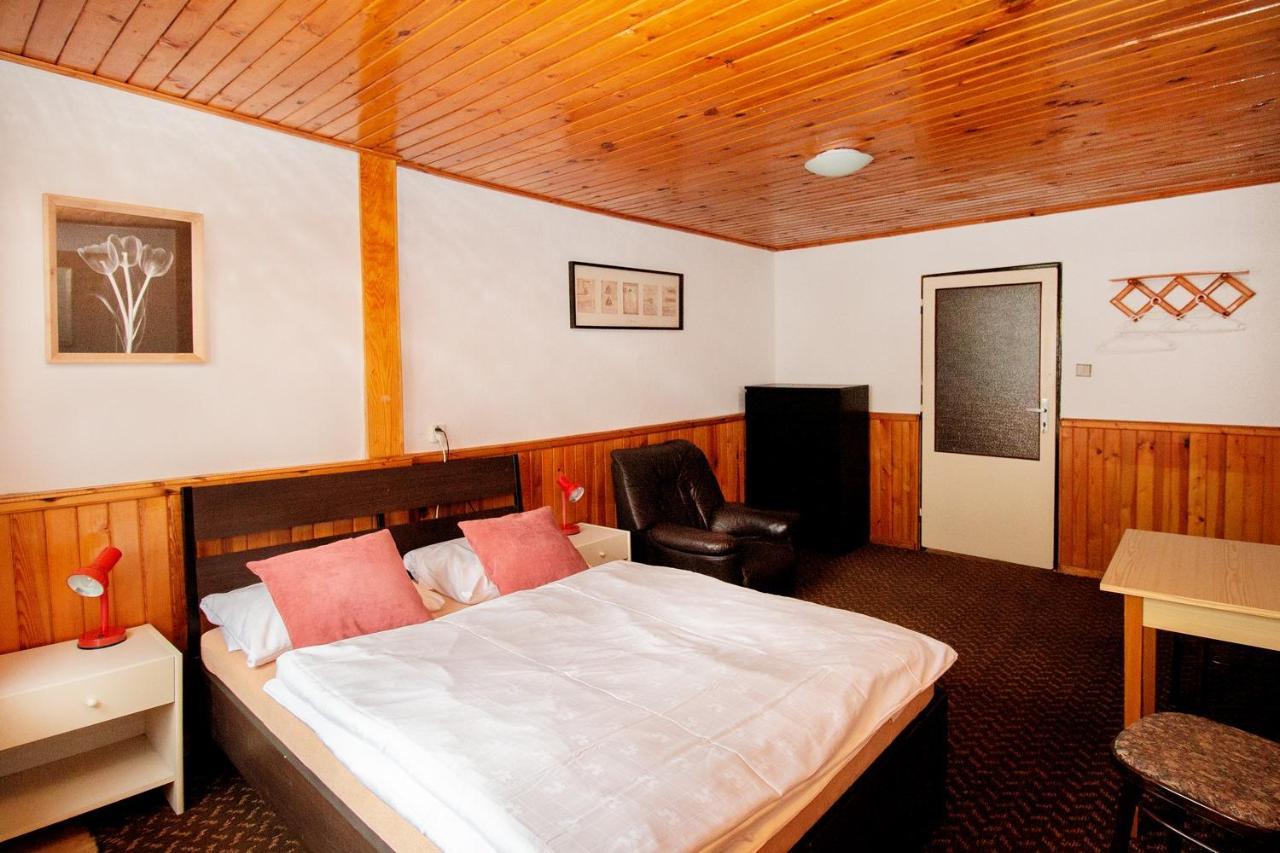 Hôtel Obri Sud Lázně Libverda Extérieur photo